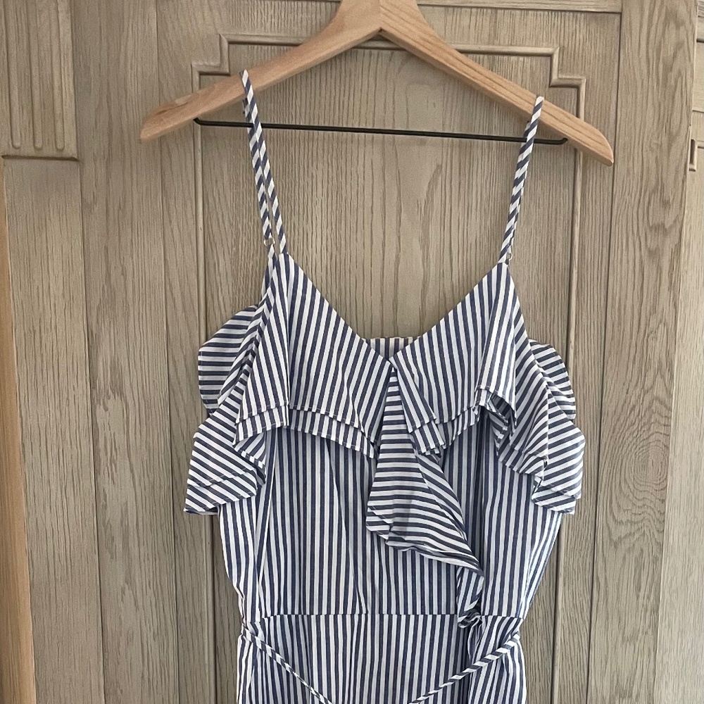 Pho wrap seersucker dress